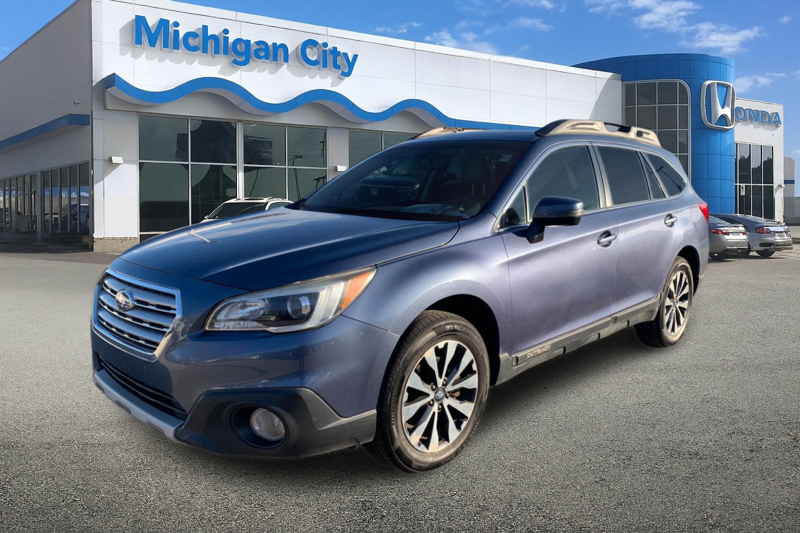 2016 Subaru Outback Limited's photo