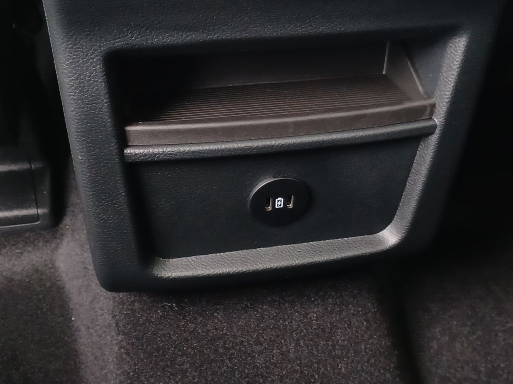 2024 Ford Edge SE photo 16