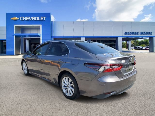 2023 Toyota Camry LE photo 2