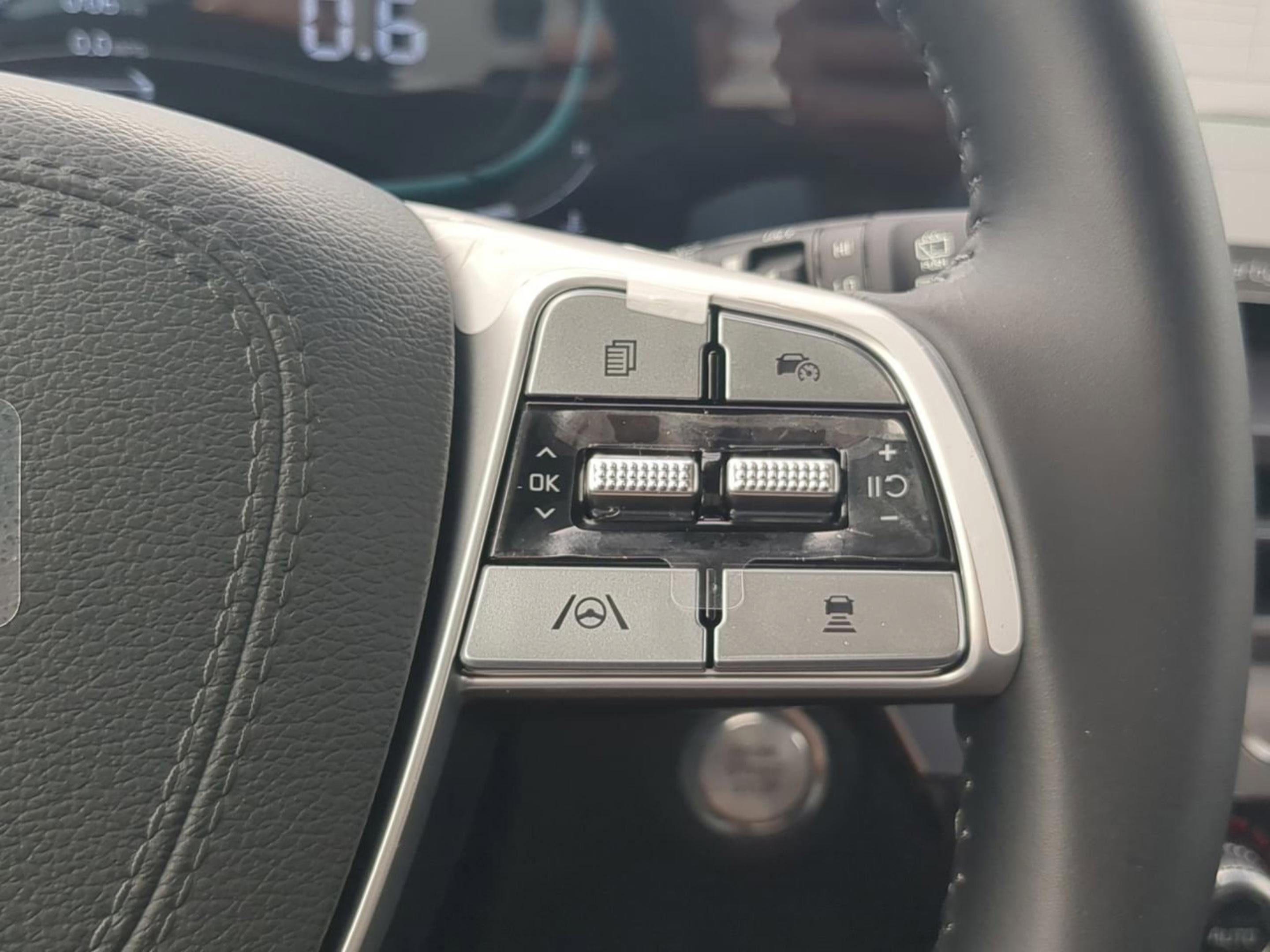 2025 Kia Telluride S photo 23