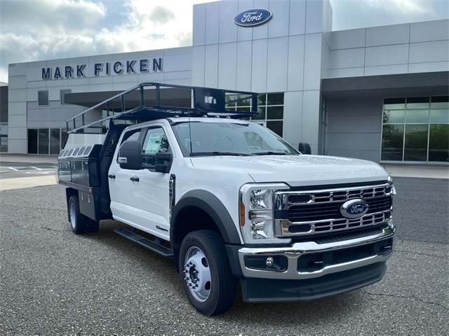2025 Ford F-550 Super Duty Chassis Cab XL's photo