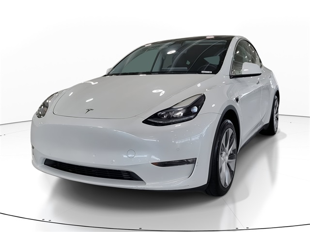 Used 2022 Tesla Model Y Long Range with VIN 7SAYGAEE8NF523304 for sale in Fort Lauderdale, FL