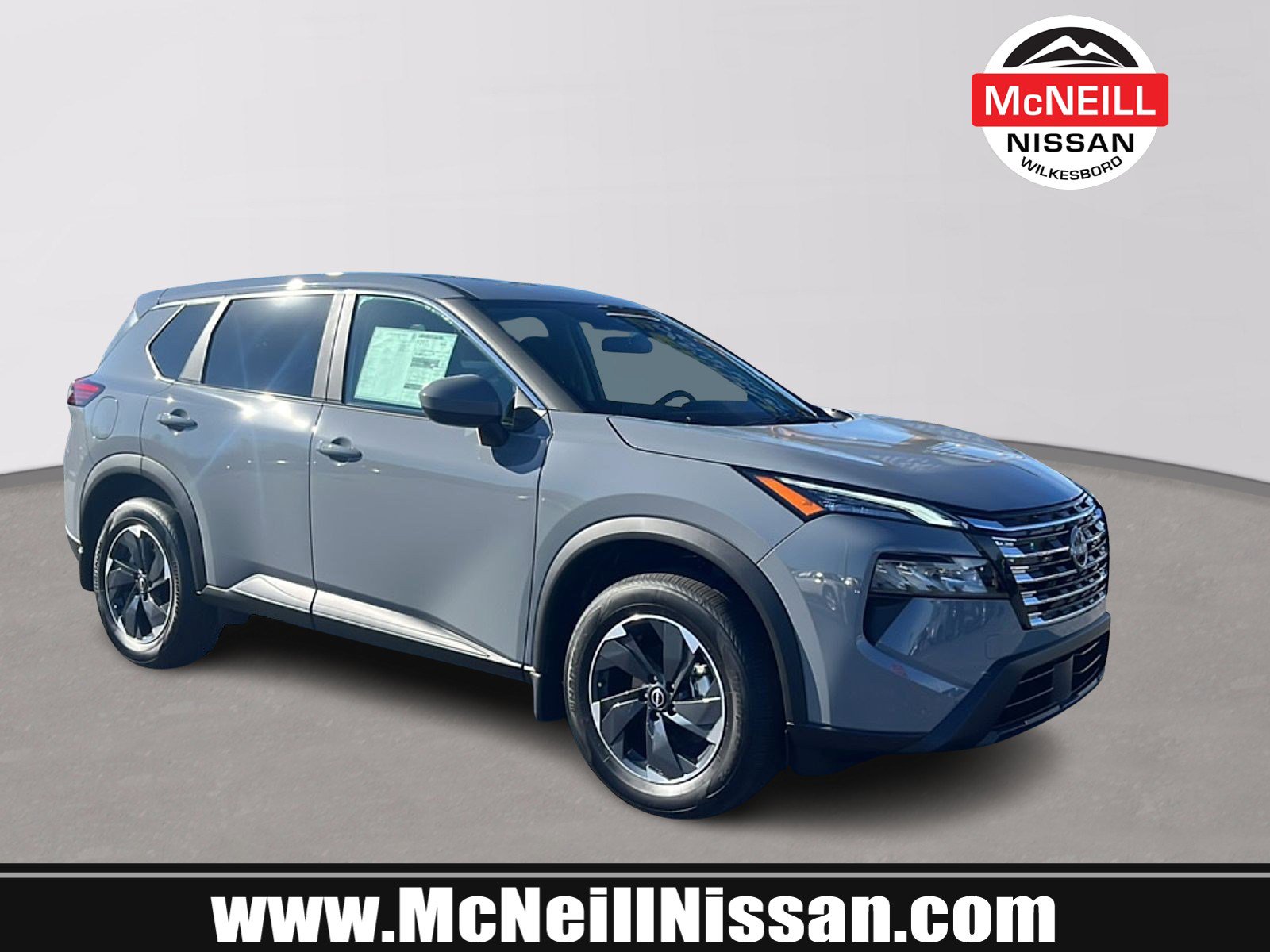 2026 Nissan Rogue SV's photo
