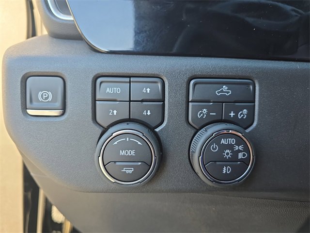 2025 Chevrolet Silverado RST photo 24