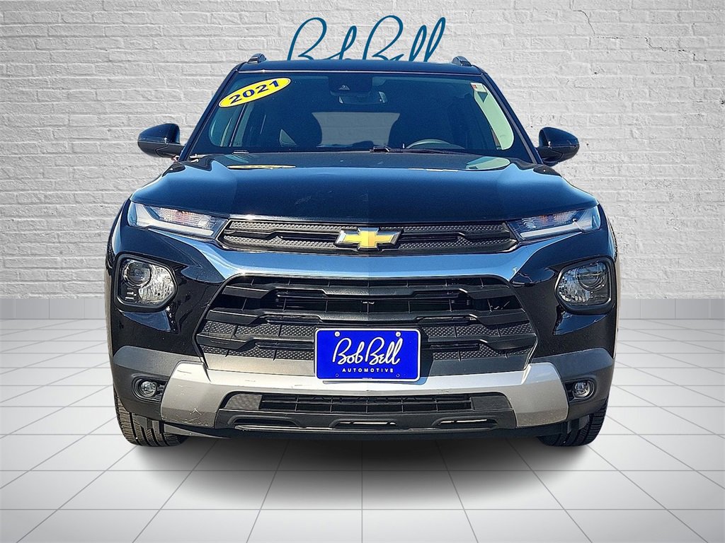 2021 Chevrolet Trailblazer LT photo 2