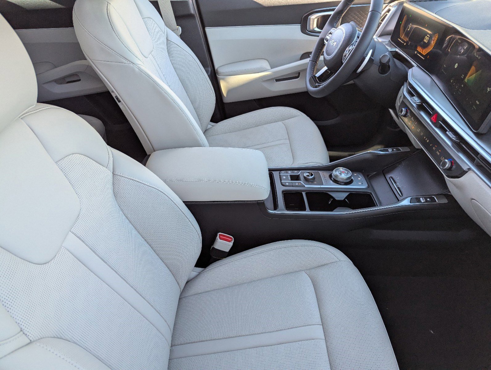 2025 Kia Sorento Plug-In Hybrid EX photo 10