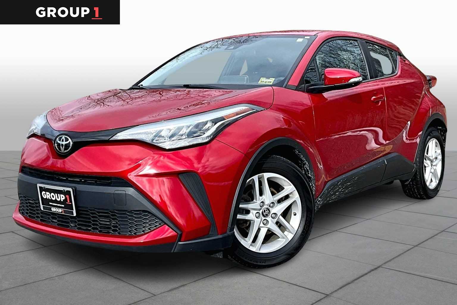 2020 Toyota C-HR LE's photo