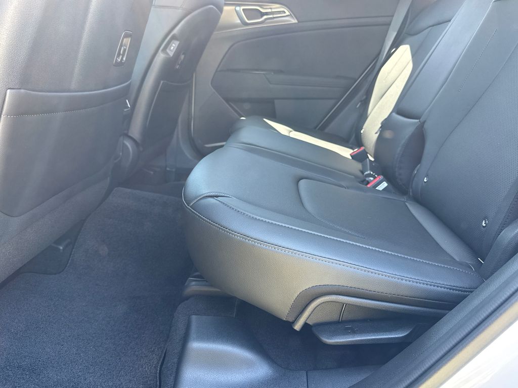 2025 Kia Sportage EX photo 19