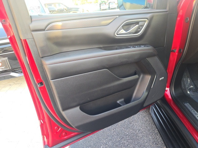 2024 Chevrolet Tahoe RST photo 10