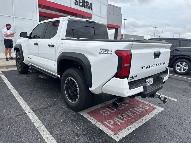 2024 Toyota Tacoma TRD photo 4