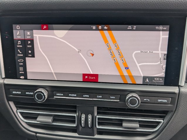 2021 Porsche Macan S photo 14