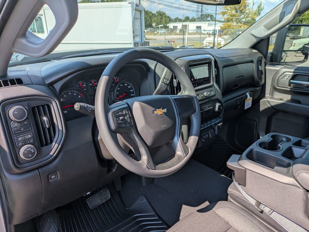 2026 Chevrolet Silverado 2500HD Custom photo 10