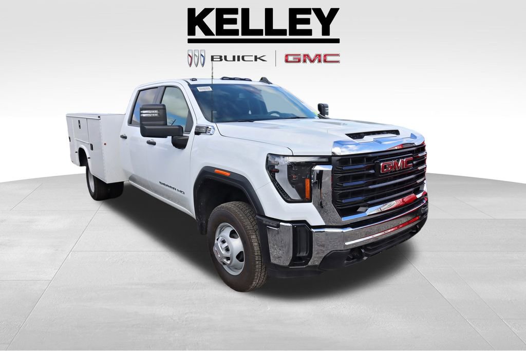 2025 GMC Sierra 3500 Chassis Cab Pro's photo