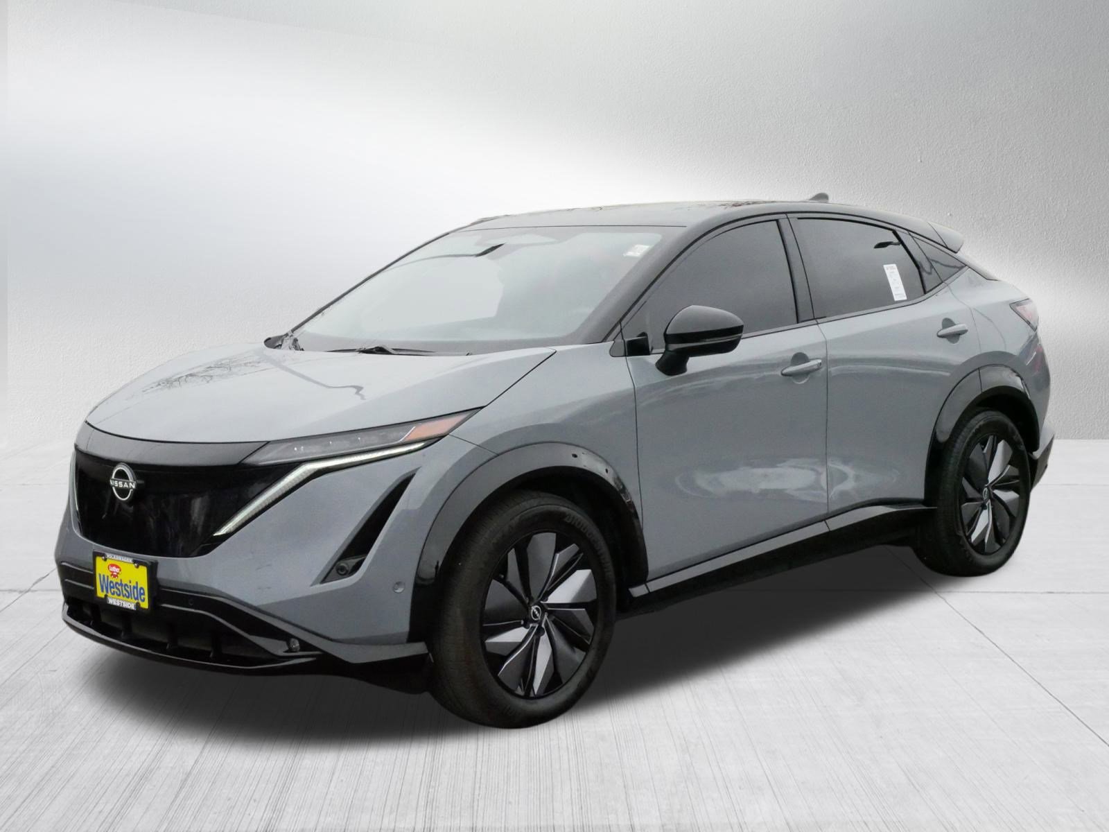 2023 Nissan ARIYA Platinum photo 3