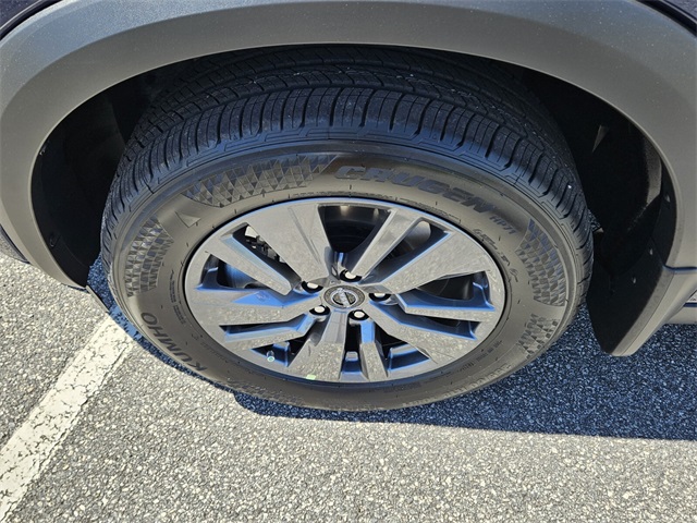 2025 Nissan Pathfinder SV photo 16