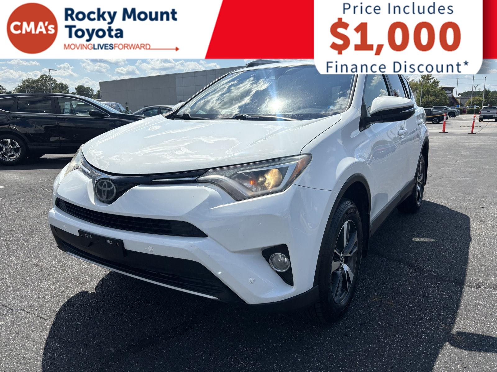 2018 Toyota RAV4 Adventure photo 2