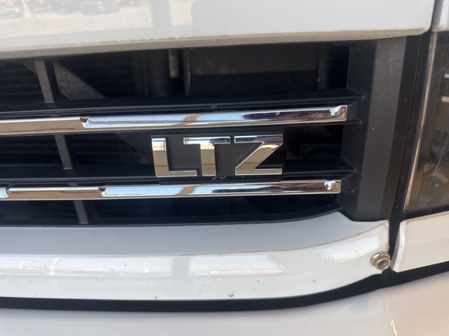 2018 Chevrolet Silverado 3500HD LTZ photo 12