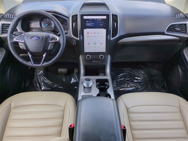 2023 Ford Edge SEL photo 13