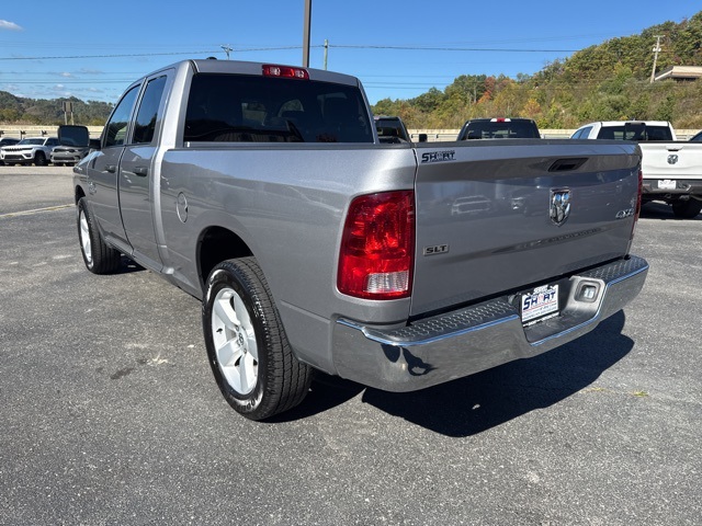 2024 Ram 1500 Classic SLT photo 4