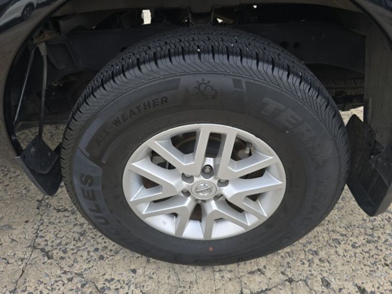2021 Nissan Frontier SV photo 22