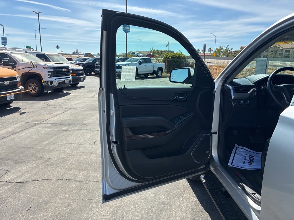 2019 Chevrolet Tahoe LT photo 12