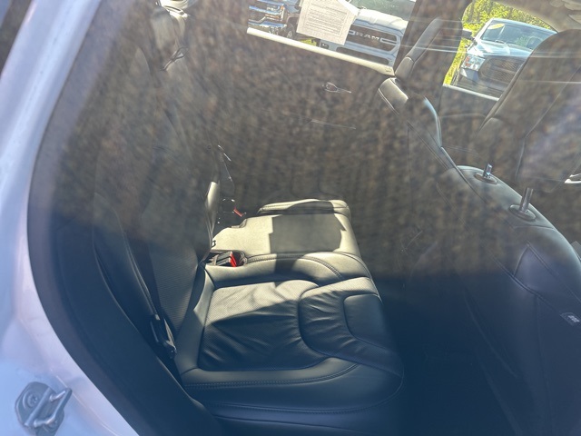 2020 Jeep Cherokee Limited photo 16