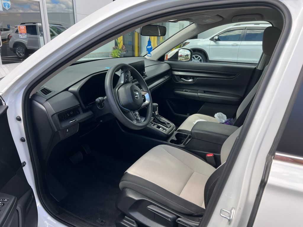 2023 Honda CR-V LX photo 2