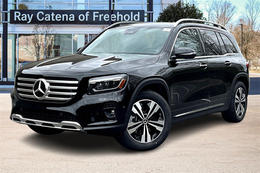 2025 Mercedes-Benz GLB Base's photo