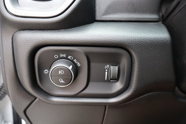 2025 Ram 2500 Tradesman photo 13