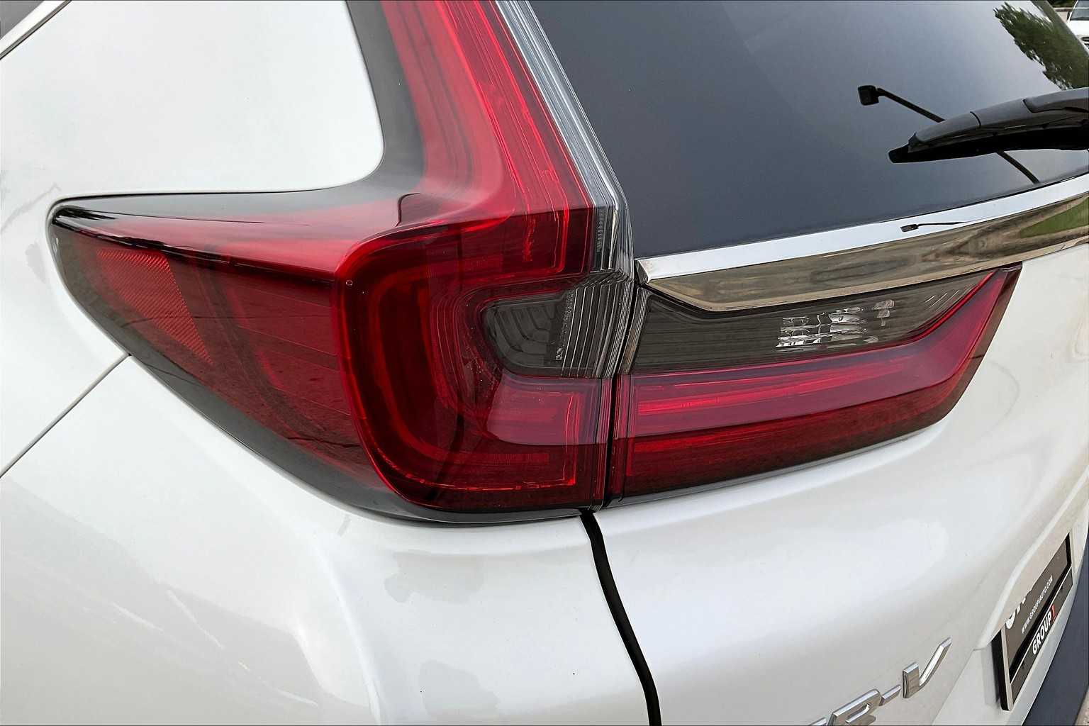 2022 Honda CR-V Hybrid Touring photo 26