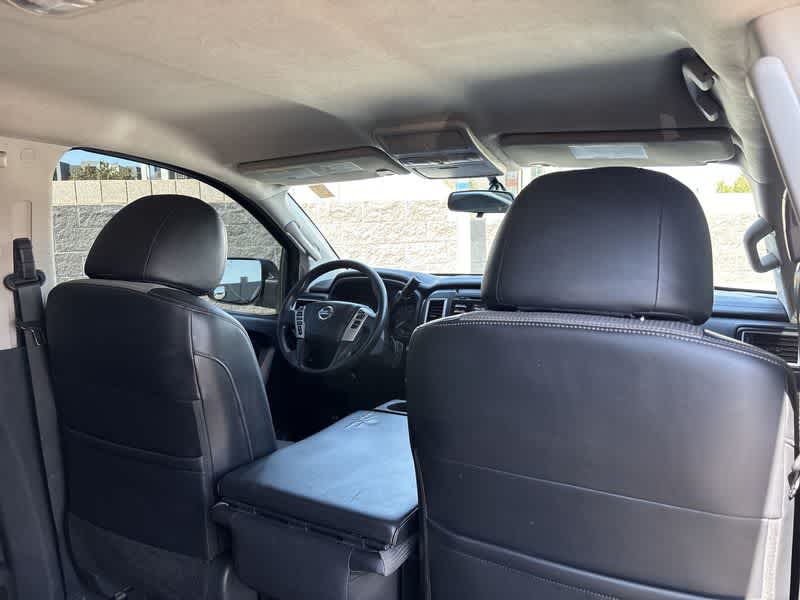 2017 Nissan Titan S photo 13