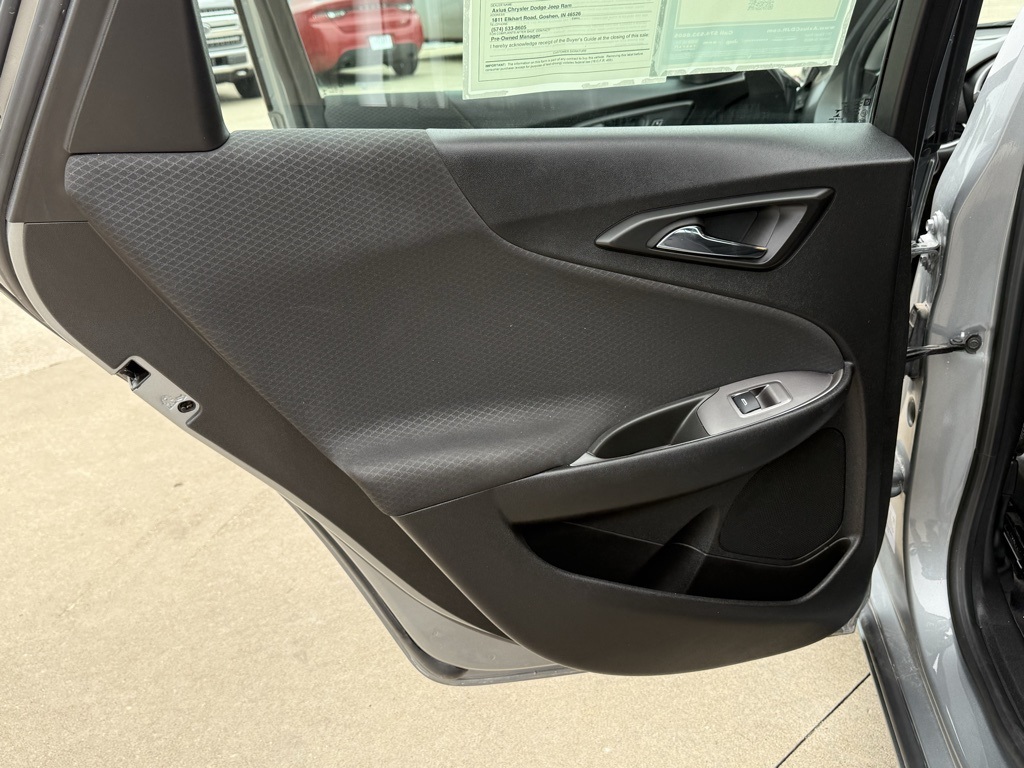 2024 Chevrolet Malibu 1LT photo 13
