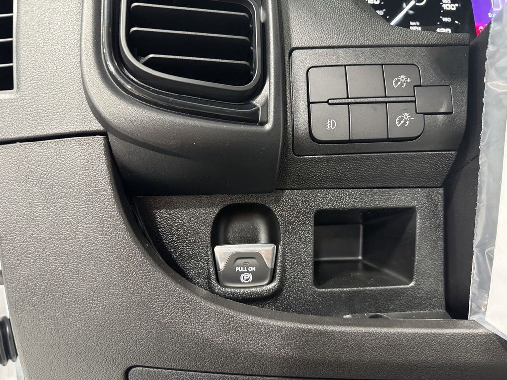 2024 Ram ProMaster 3500 Cutaway photo 10