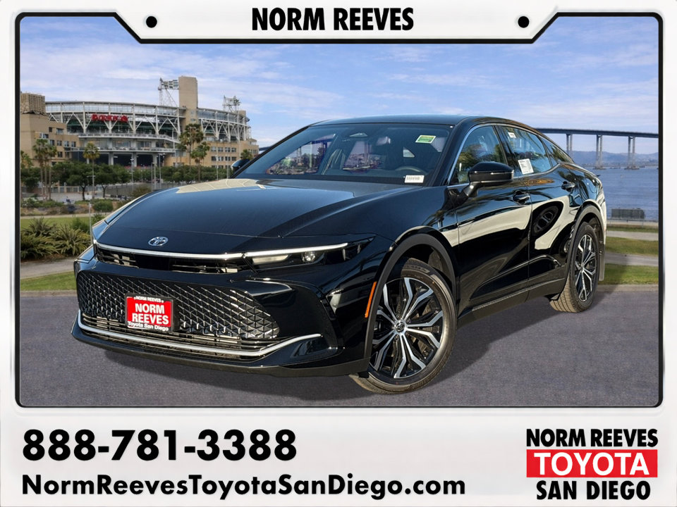 2026 Toyota Crown XLE's photo