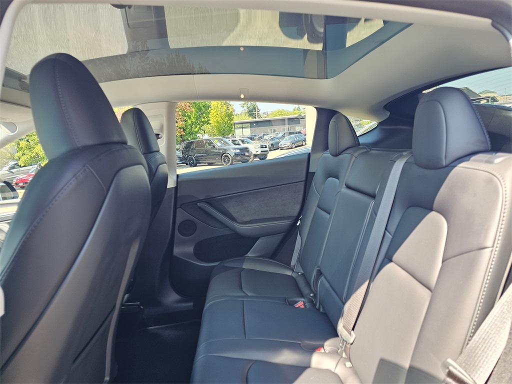 2023 Tesla Model Y Long Range photo 19