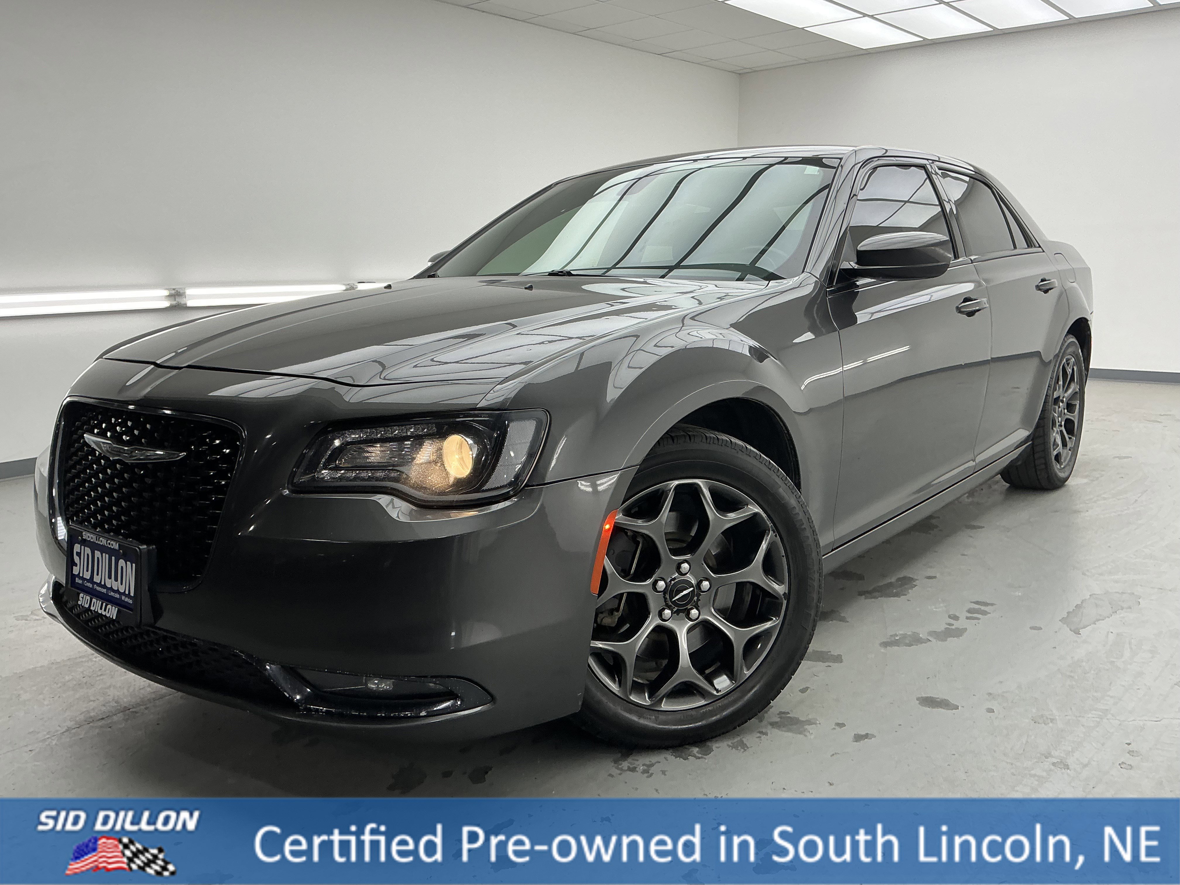 2018 Chrysler 300 S