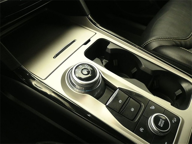 2022 Ford Explorer ST photo 13