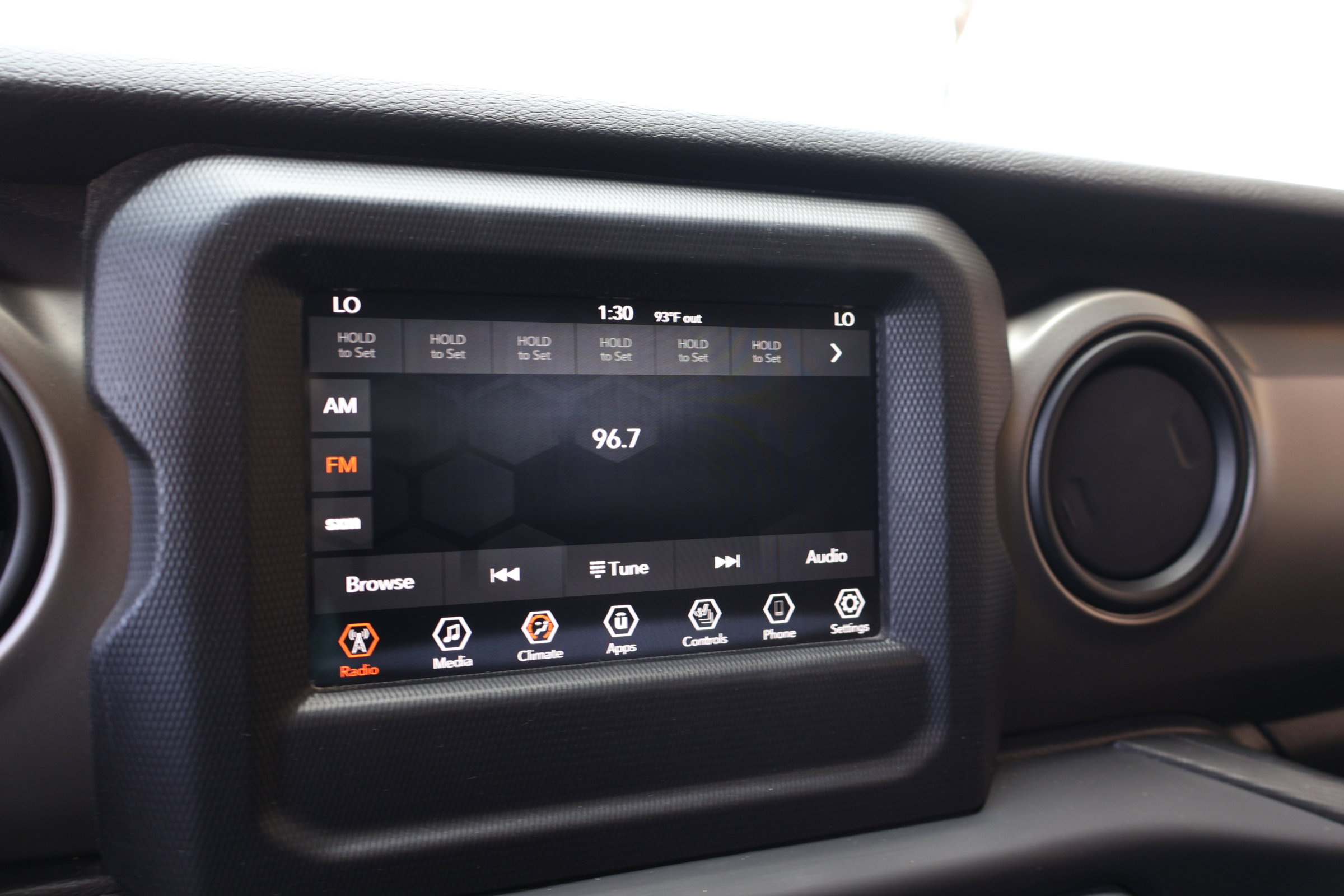 2019 Jeep Wrangler Sport photo 3
