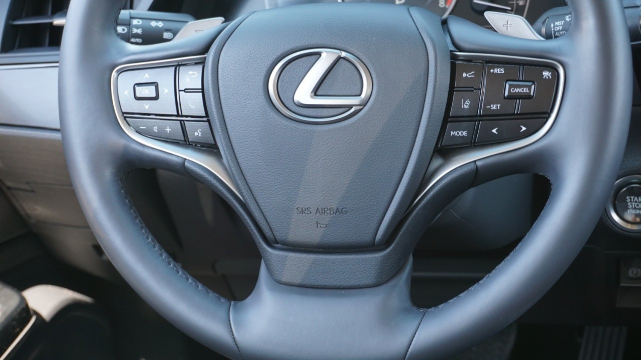 2023 Lexus ES 350 photo 28
