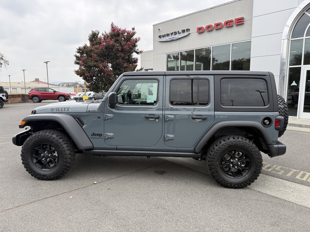 2025 Jeep Wrangler Willys photo 2