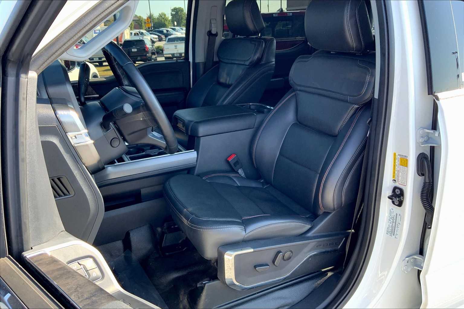2024 Ford F-250 Lariat photo 7