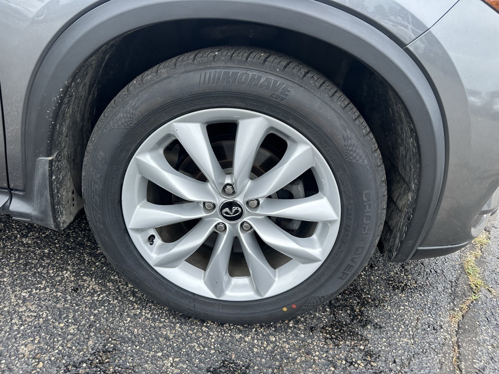 2019 Infiniti QX50 Essential photo 32