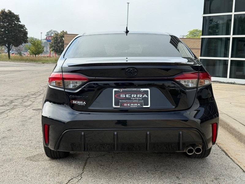 2024 Toyota Corolla SE photo 4
