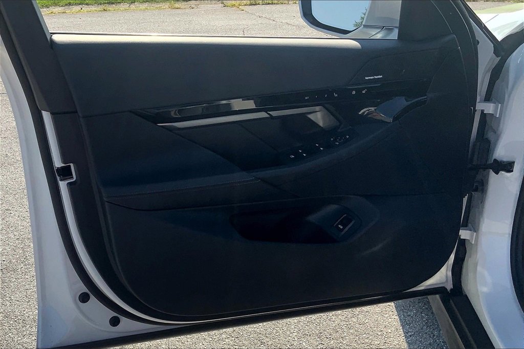 2025 Bmw 530i photo 20