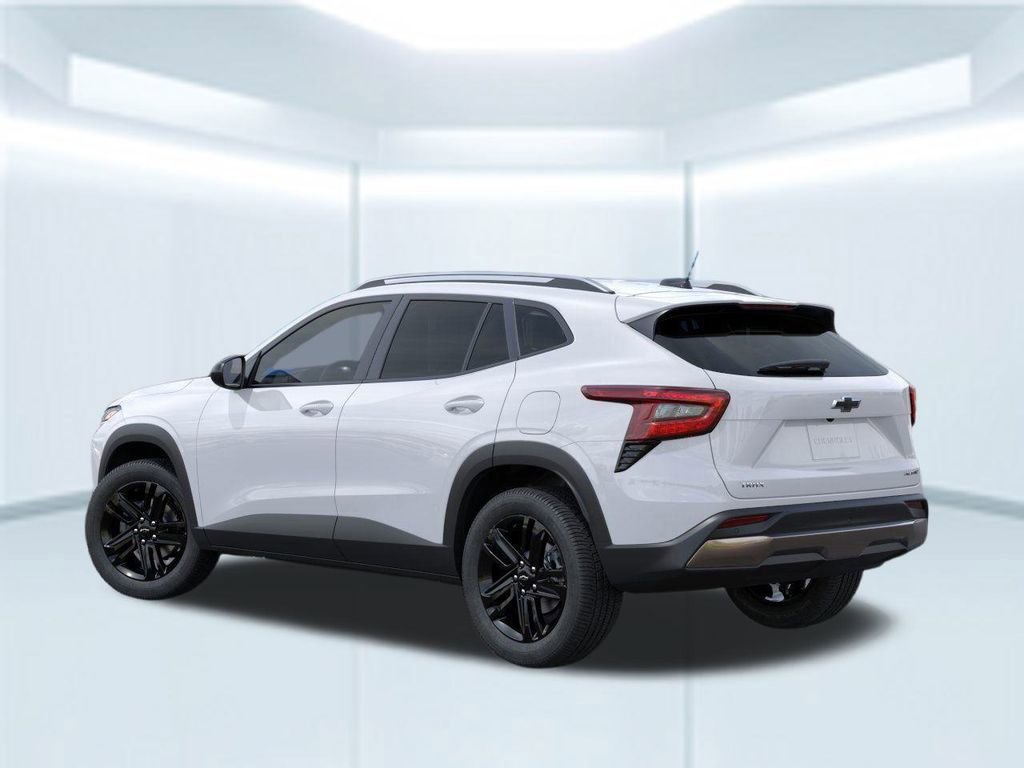 2025 Chevrolet Trax ACTIV photo 2