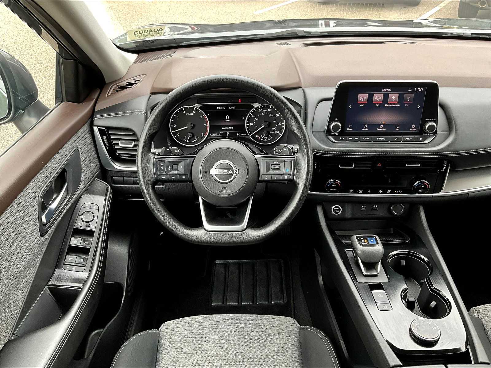 2022 Nissan Rogue SV photo 16