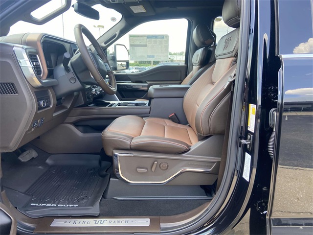 2025 Ford F-250 photo 11