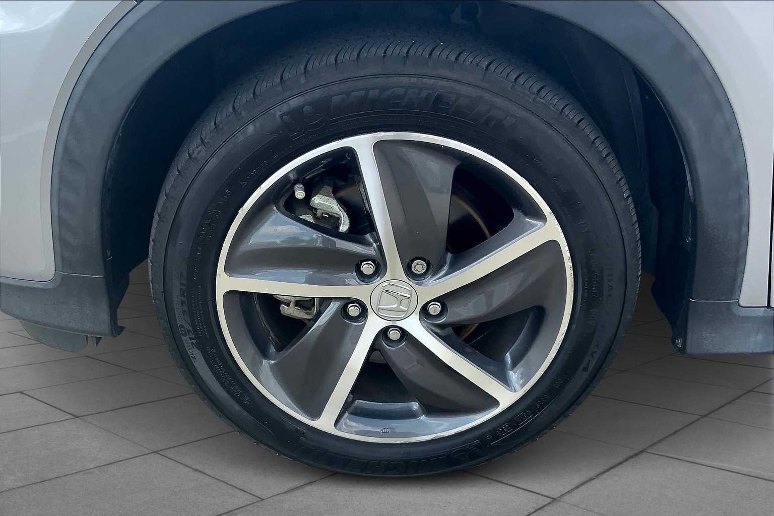 2022 Honda HR-V EX-L photo 10