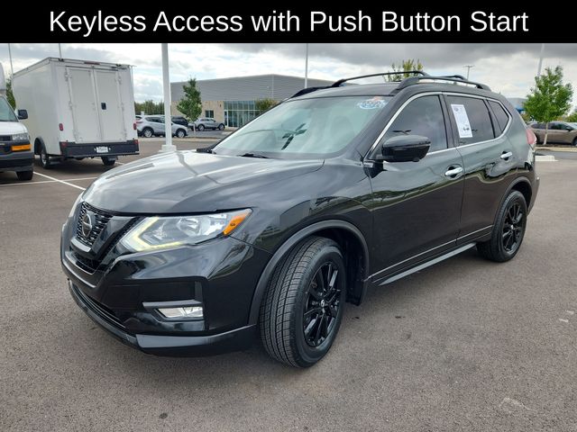 2018 Nissan Rogue SV photo 3