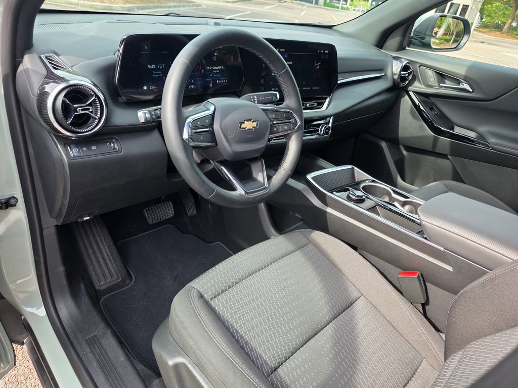2026 Chevrolet Equinox LT photo 11